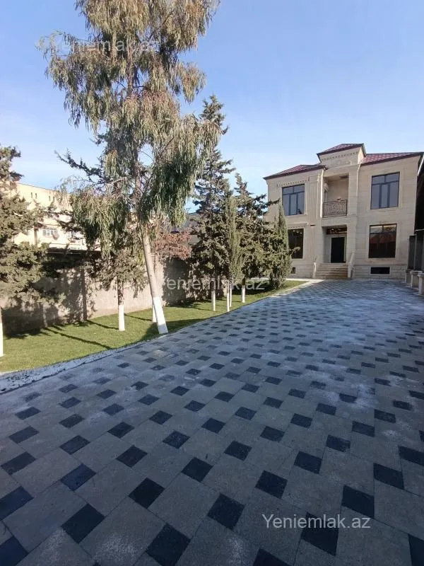 Satılır 6 otaqlı həyət evi 320 m²