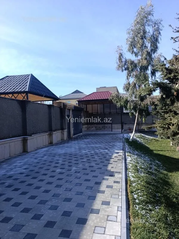 Satılır 6 otaqlı həyət evi 320 m²