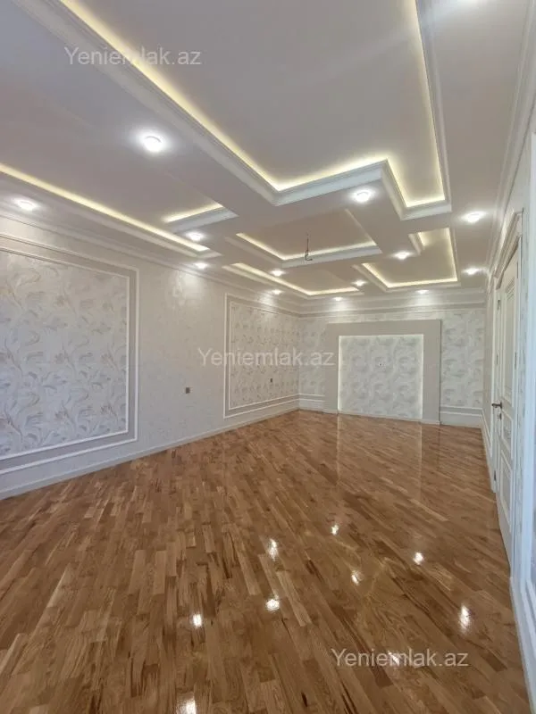 Satılır 6 otaqlı həyət evi 320 m²