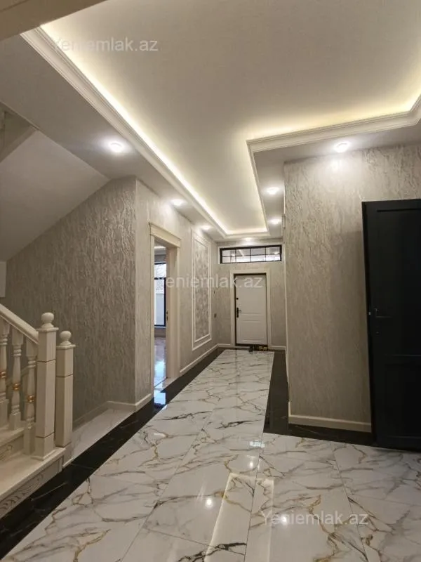 Satılır 6 otaqlı həyət evi 320 m²
