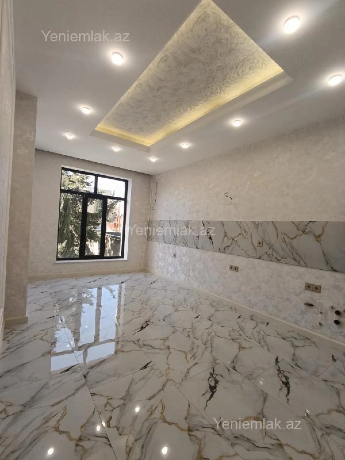Satılır 6 otaqlı həyət evi 320 m²