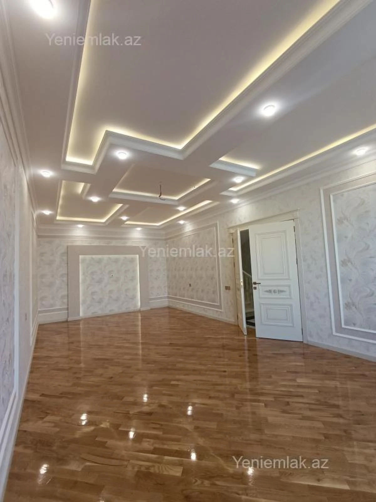 Satılır 6 otaqlı həyət evi 320 m²