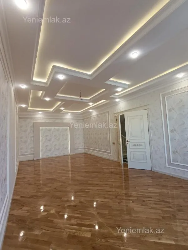 Satılır 6 otaqlı həyət evi 320 m²