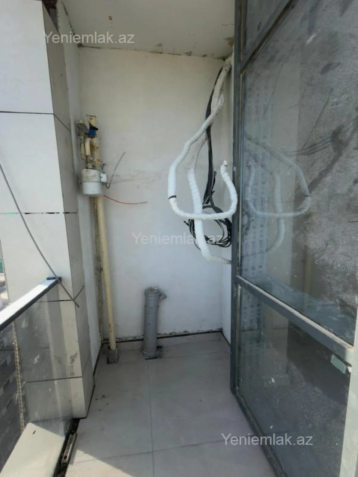 Satılır 3 otaqlı yeni tikili 108 m²