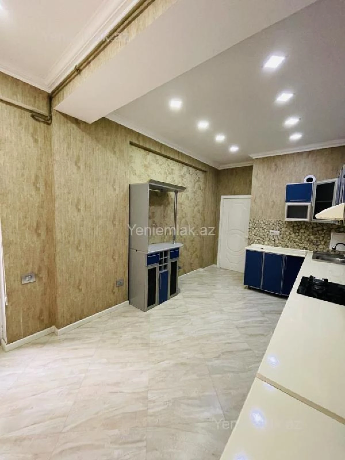 Satılır 3 otaqlı yeni tikili 98 m²