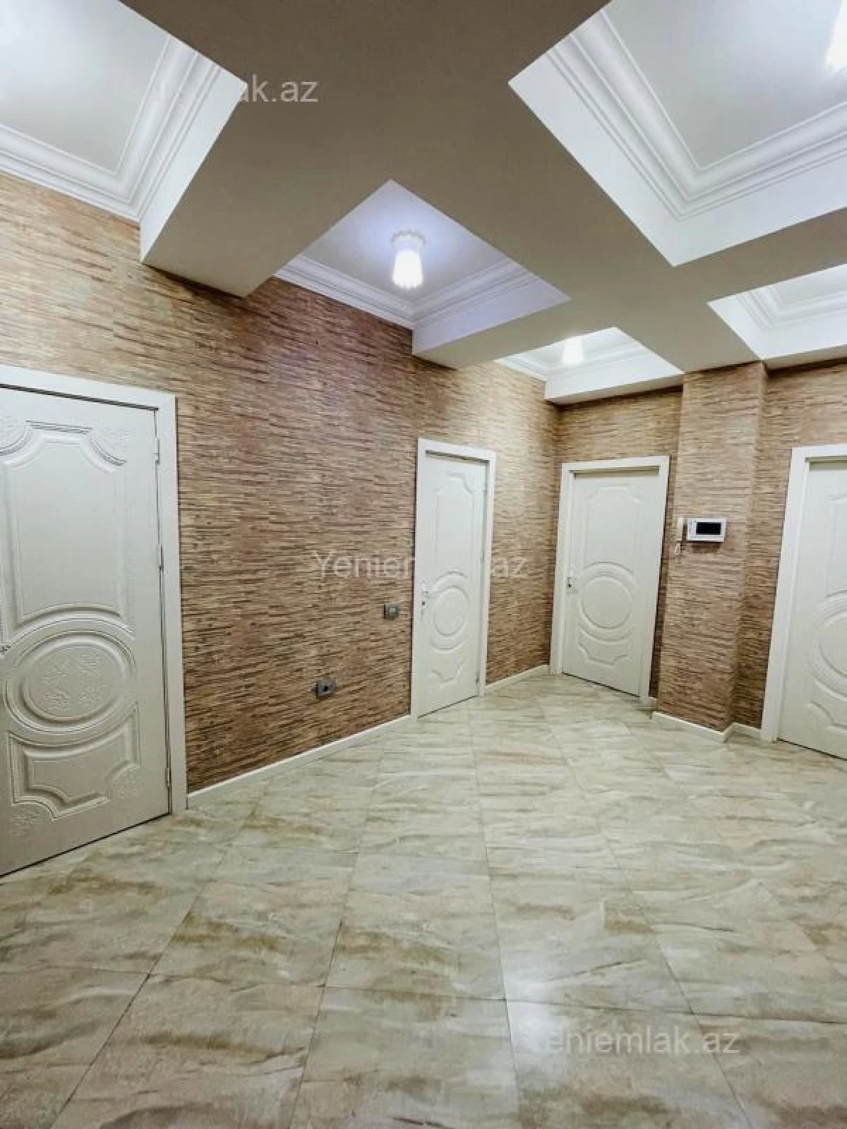 Satılır 3 otaqlı yeni tikili 98 m²