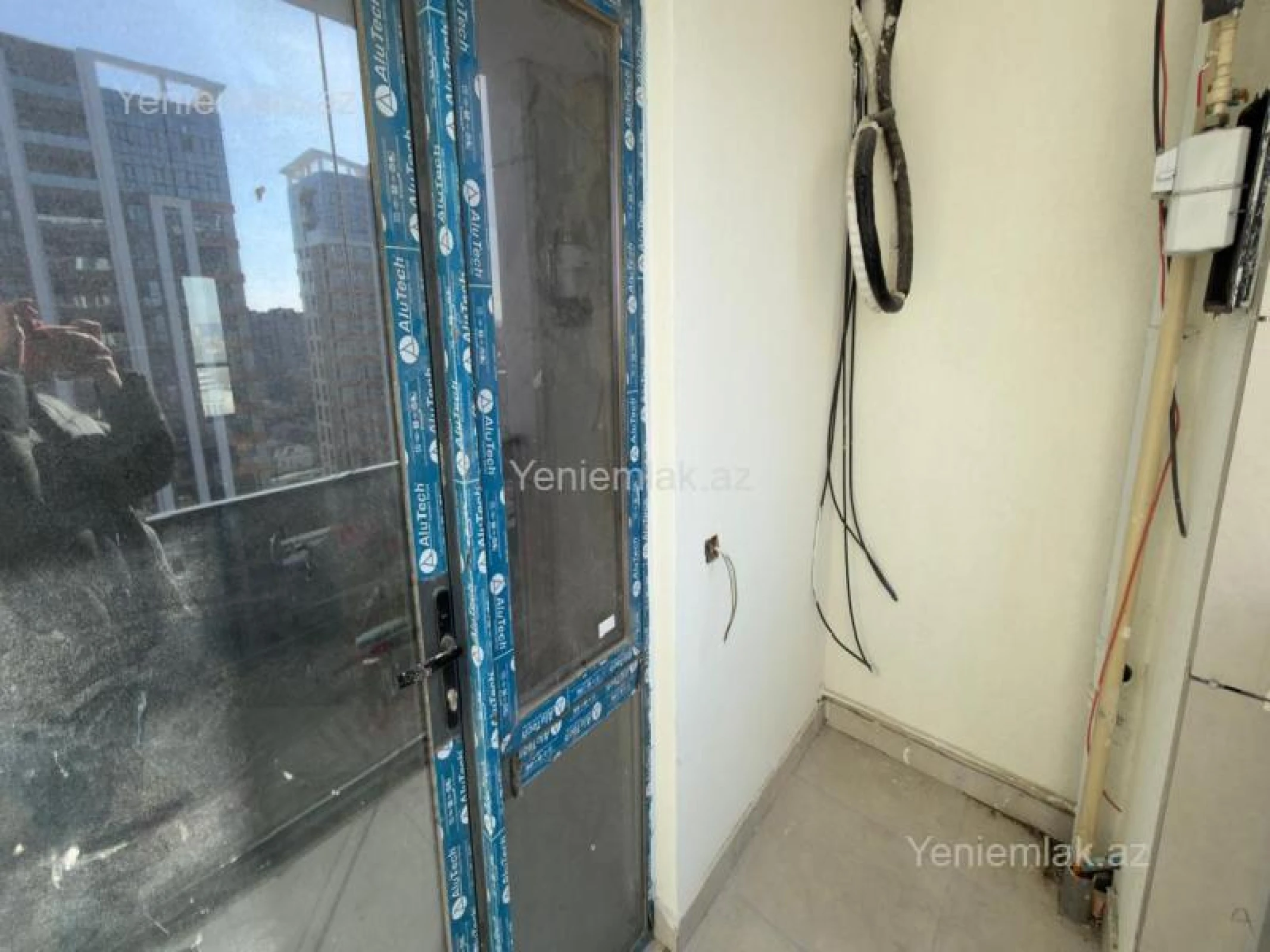 Satılır 4 otaqlı yeni tikili 128.5 m²