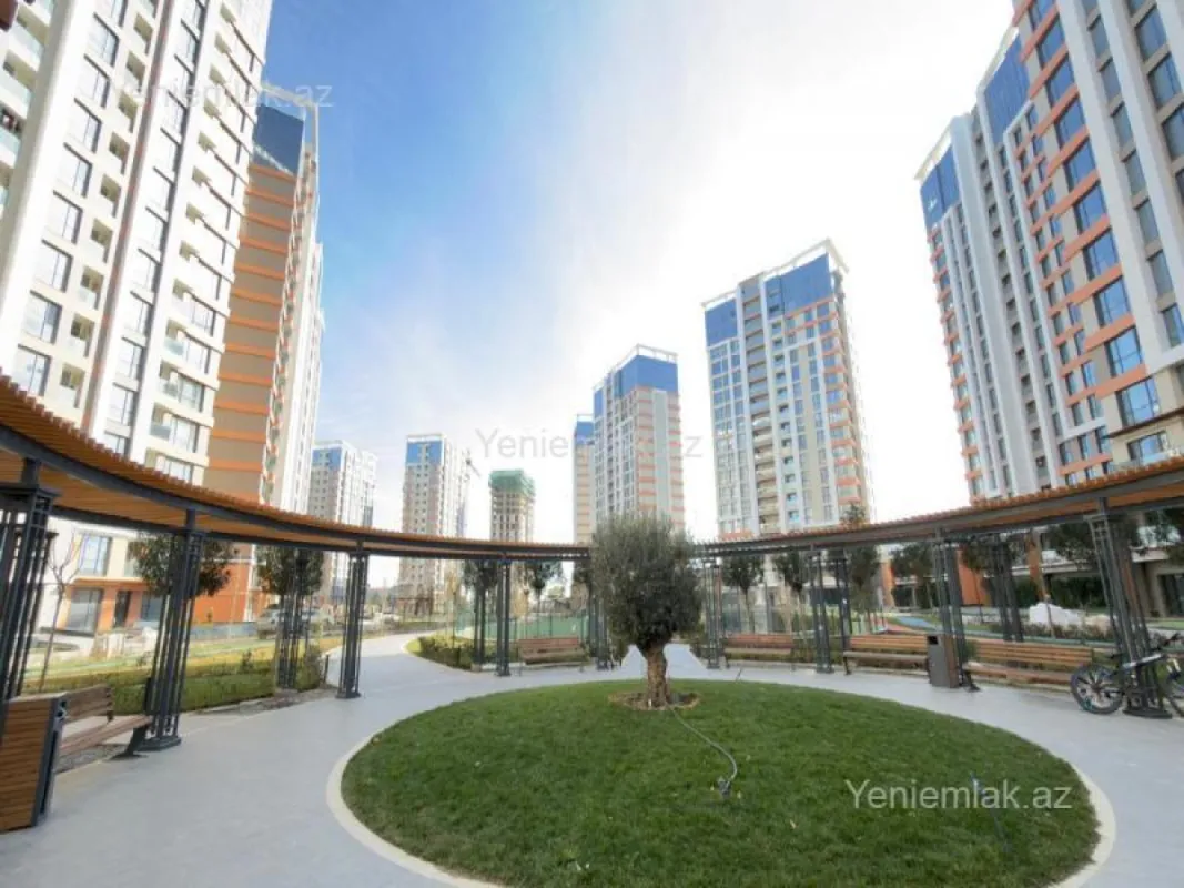 Satılır 4 otaqlı yeni tikili 128.5 m²