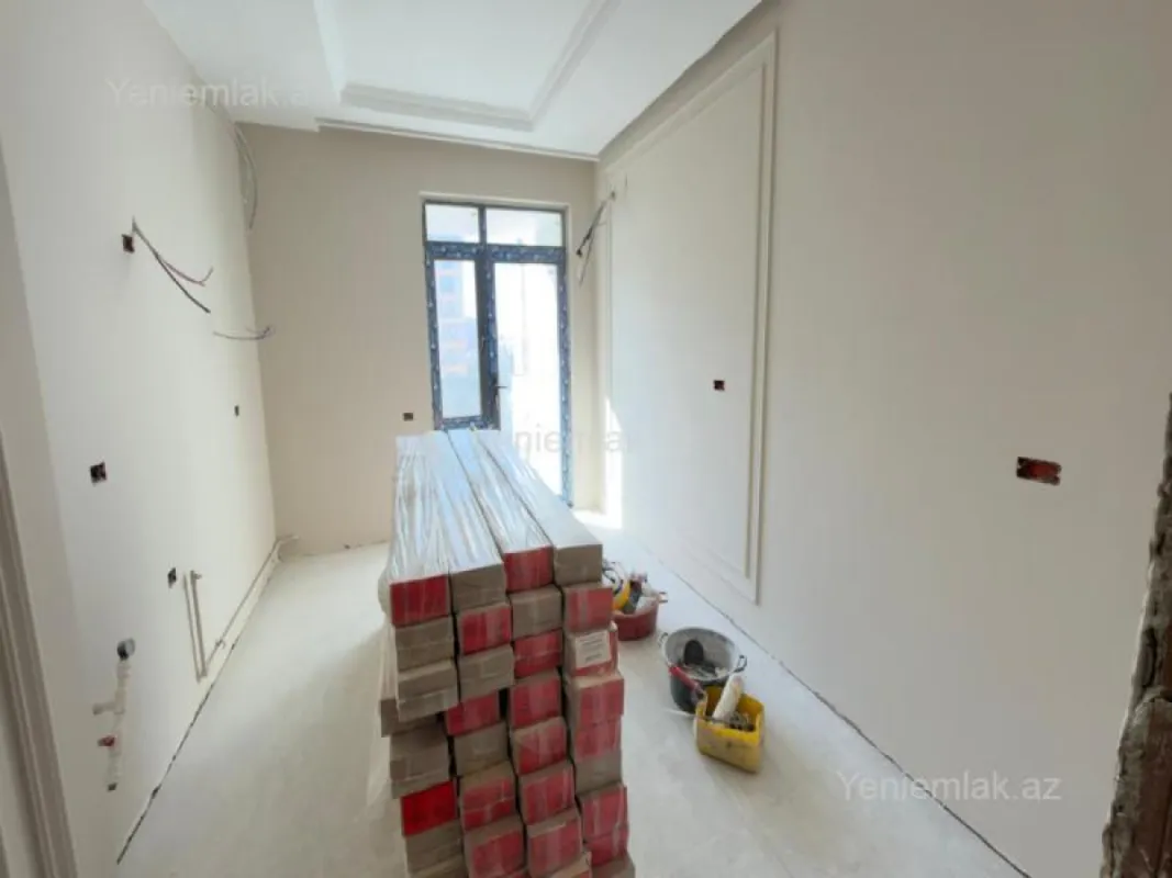Satılır 4 otaqlı yeni tikili 128.5 m²