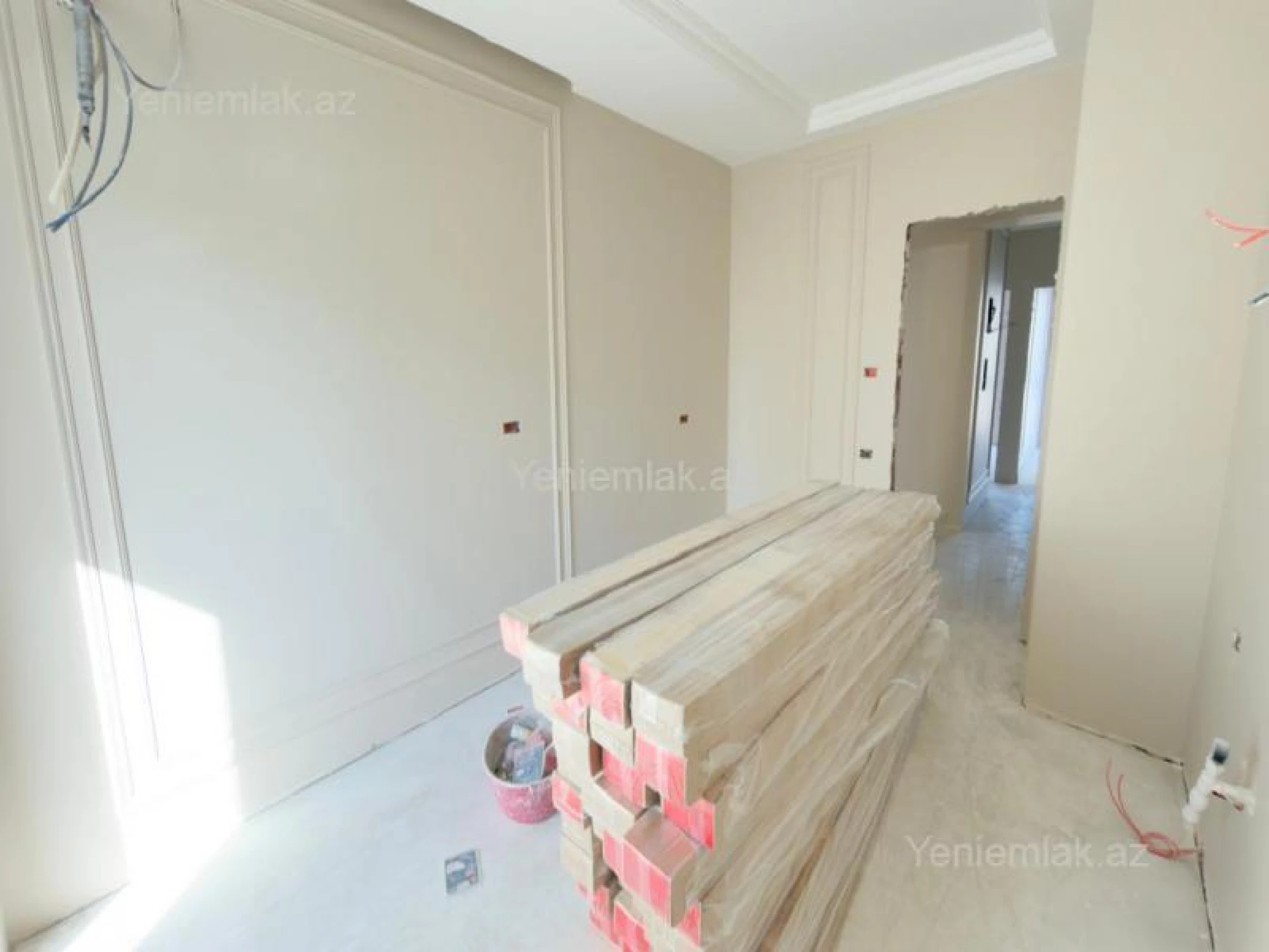 Satılır 4 otaqlı yeni tikili 128.5 m²