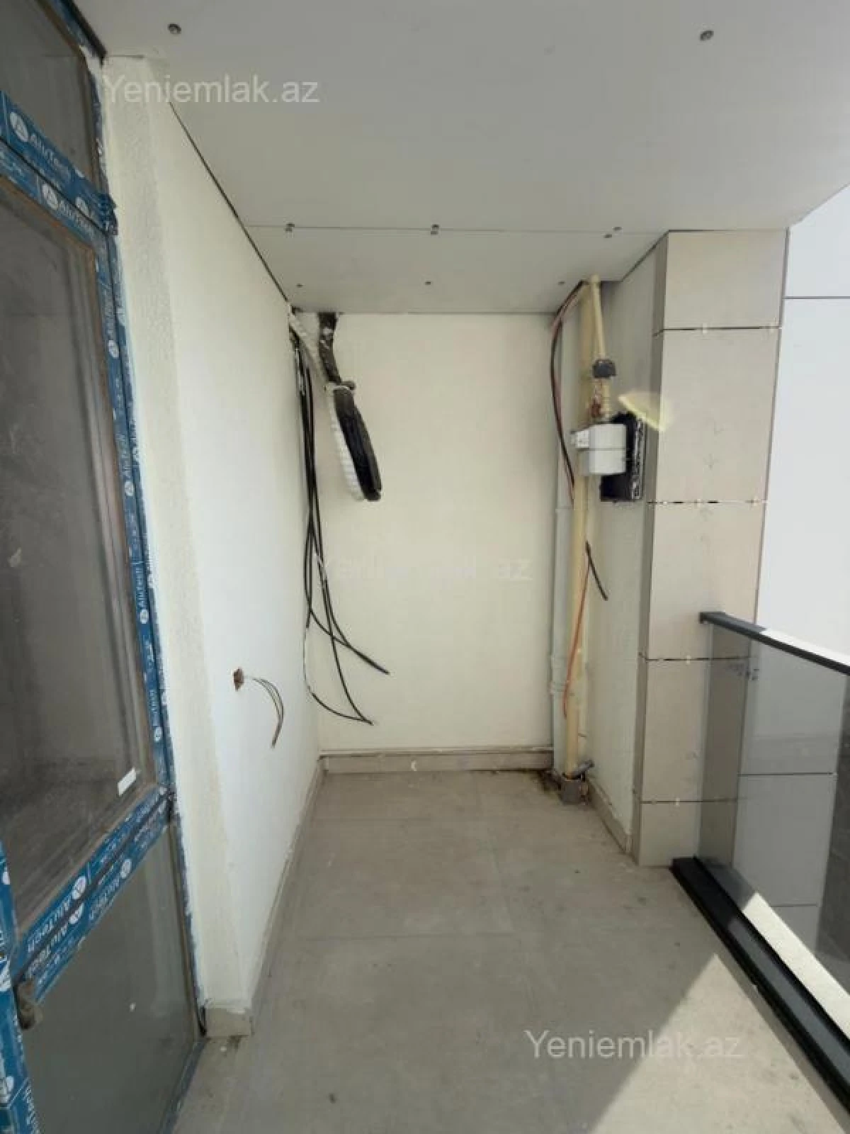 Satılır 4 otaqlı yeni tikili 128.5 m²
