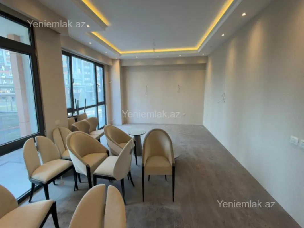 Satılır 4 otaqlı yeni tikili 157 m²