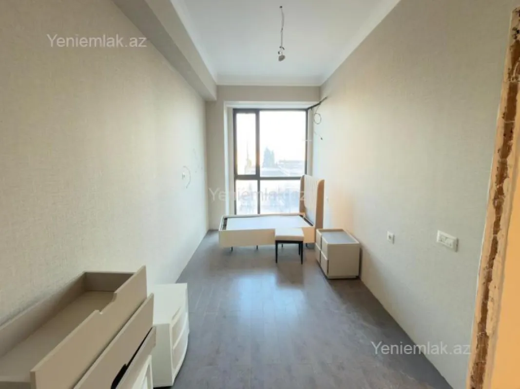 Satılır 4 otaqlı yeni tikili 157 m²