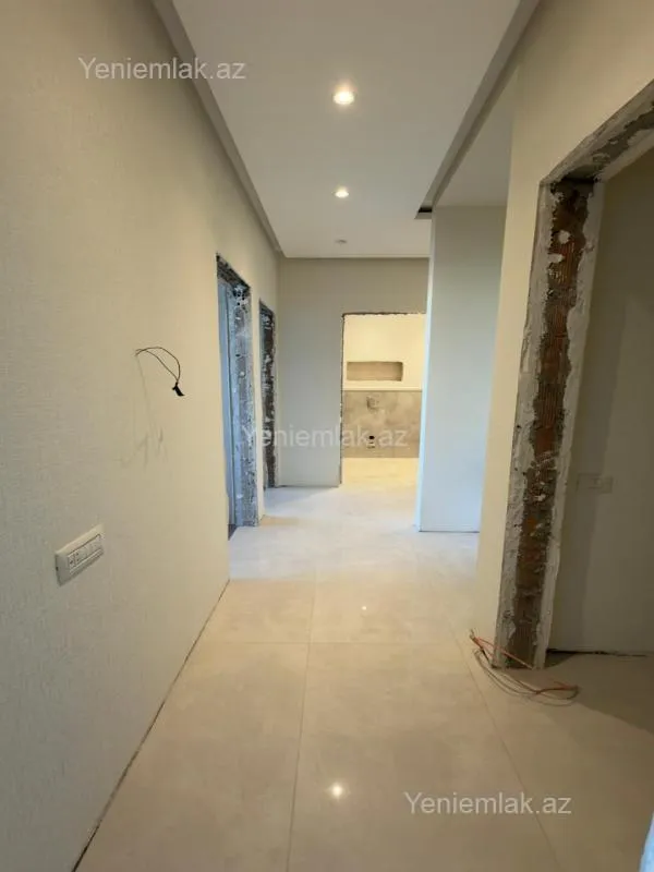 Satılır 4 otaqlı yeni tikili 157 m²