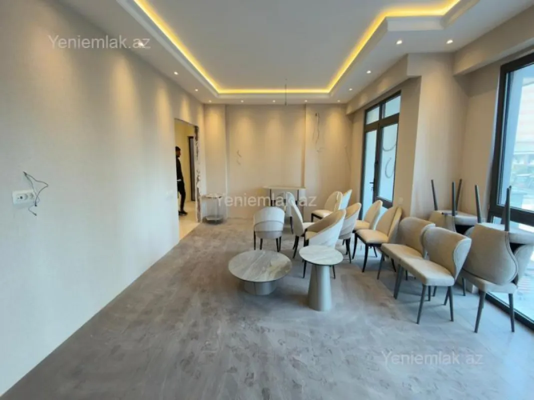 Satılır 4 otaqlı yeni tikili 157 m²