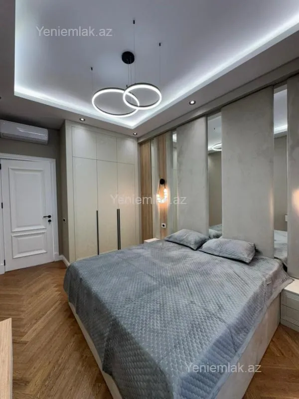 Satılır 2 otaqlı yeni tikili 70 m²