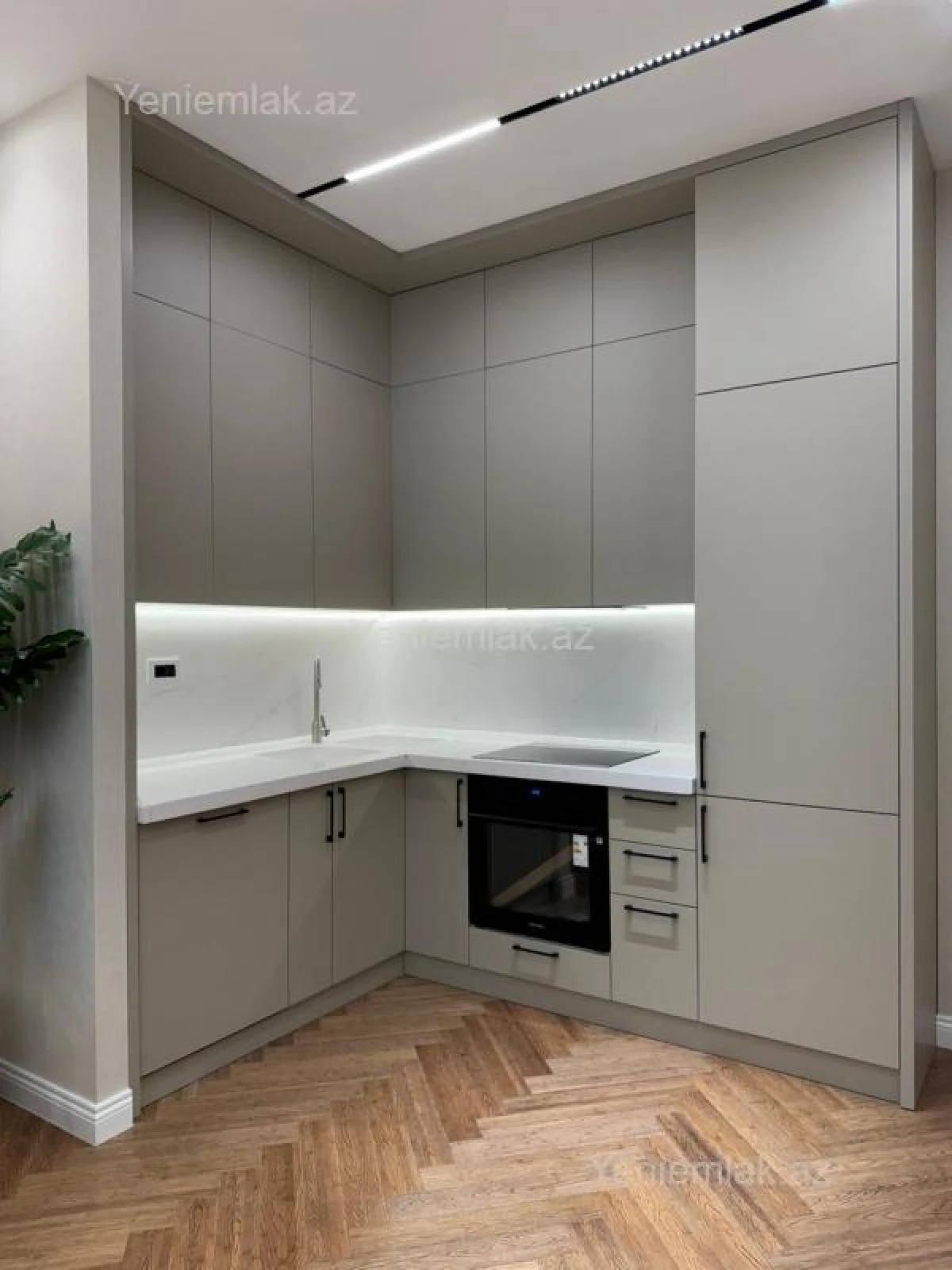 Satılır 2 otaqlı yeni tikili 70 m²