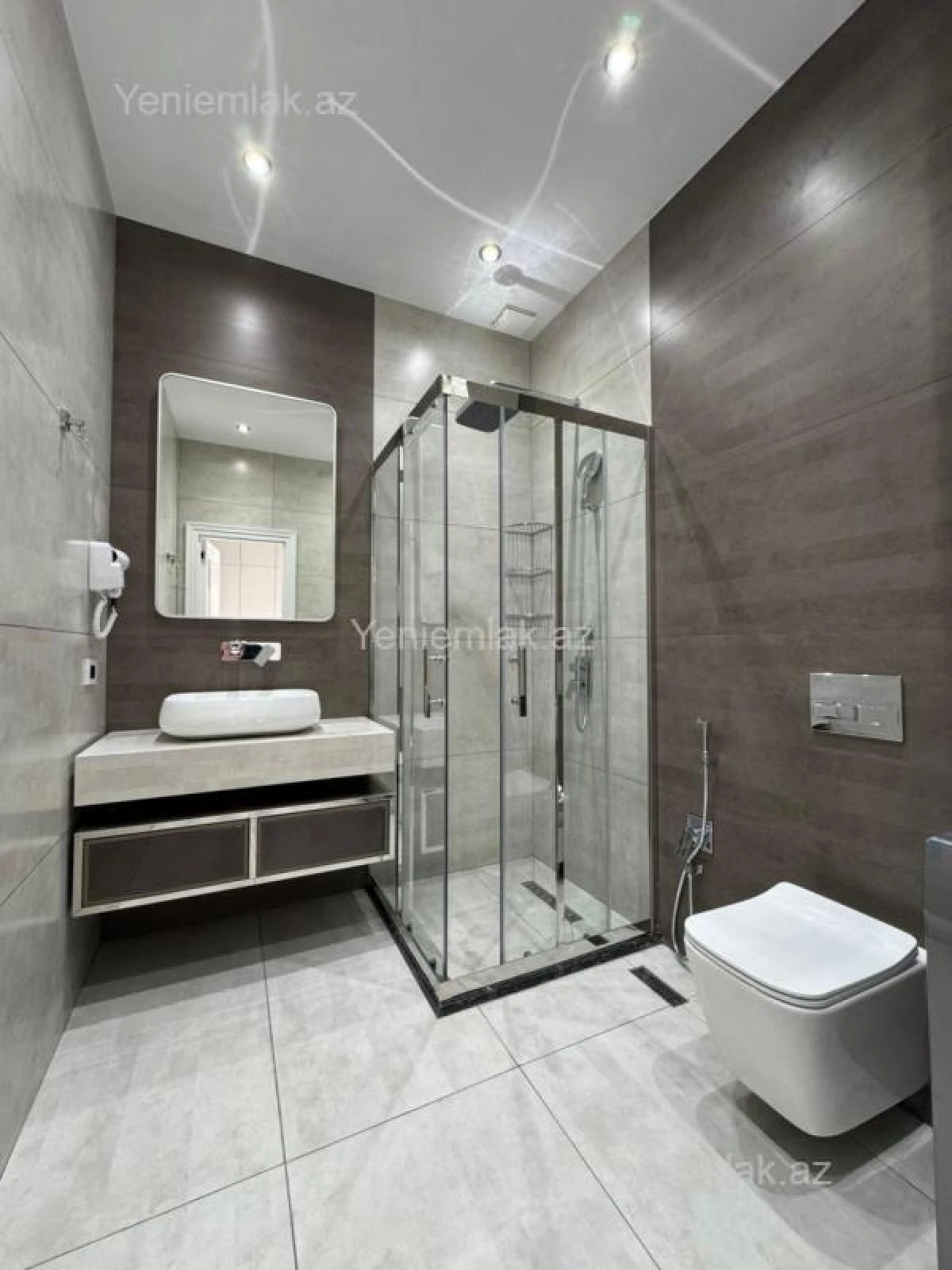 Satılır 2 otaqlı yeni tikili 70 m²