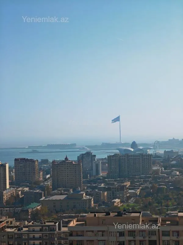 Satılır 3 otaqlı yeni tikili 278 m²