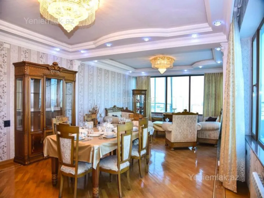 Satılır 3 otaqlı yeni tikili 278 m²