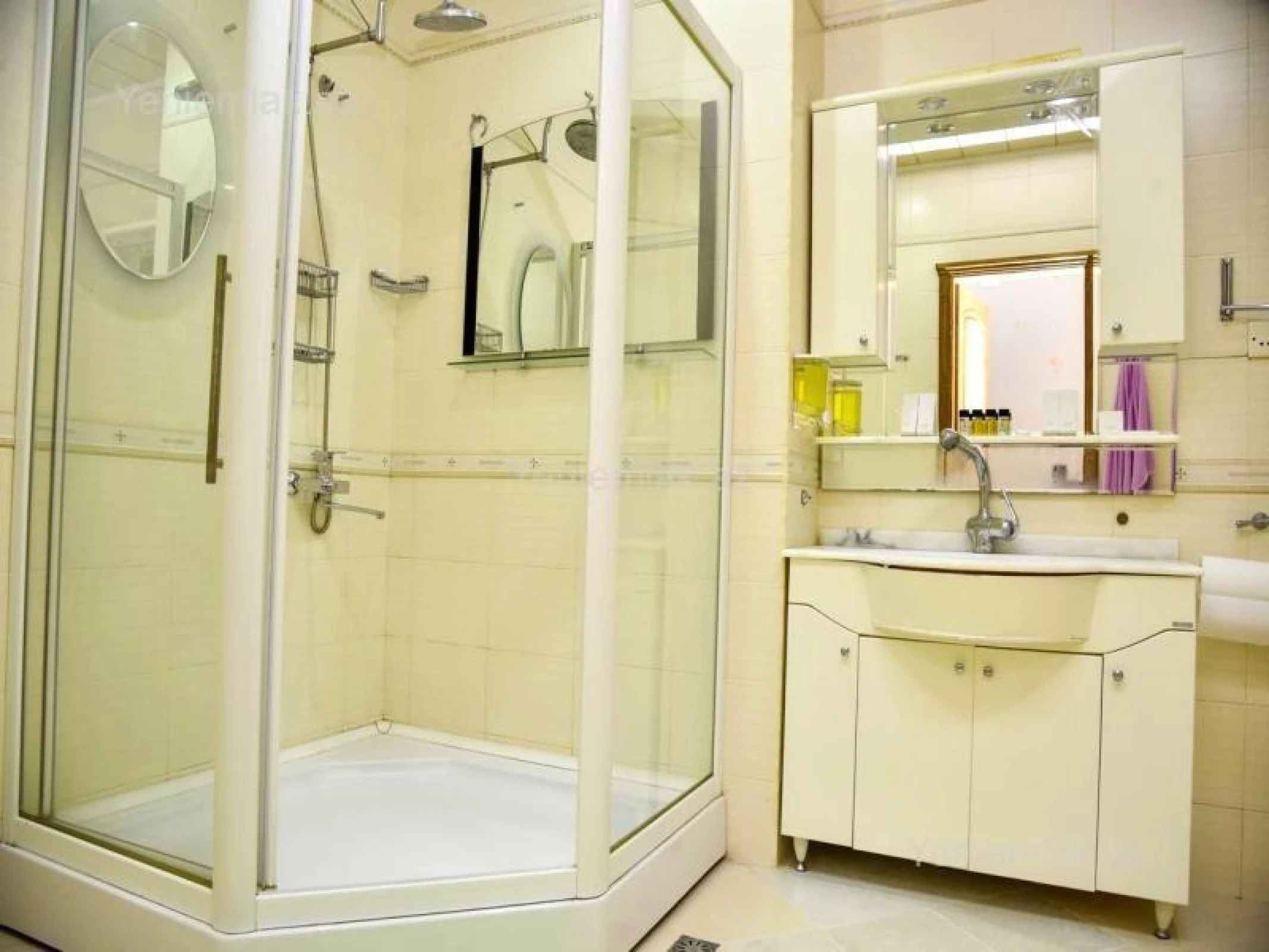 Satılır 3 otaqlı yeni tikili 278 m²