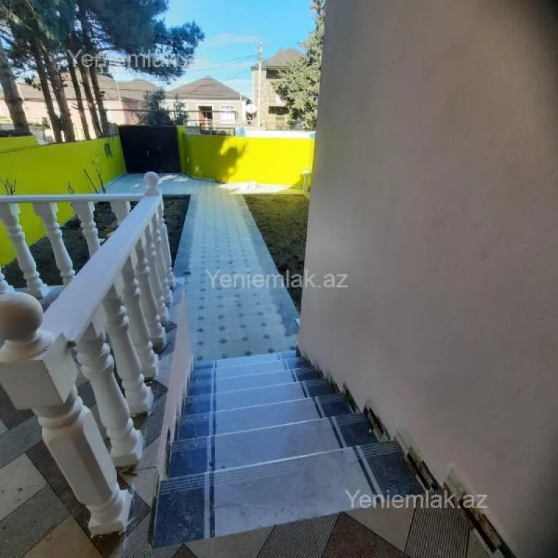 Satılır 4 otaqlı həyət evi 110 m²