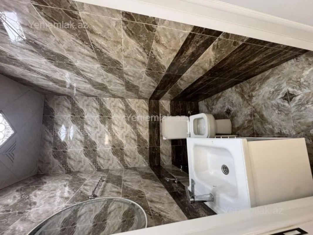 Satılır 3 otaqlı yeni tikili 135 m²