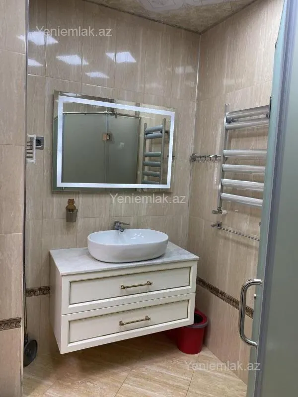 Satılır 2 otaqlı yeni tikili 74 m²