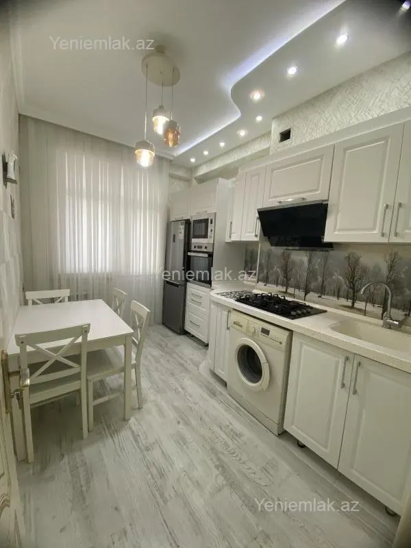 Satılır 2 otaqlı yeni tikili 74 m²