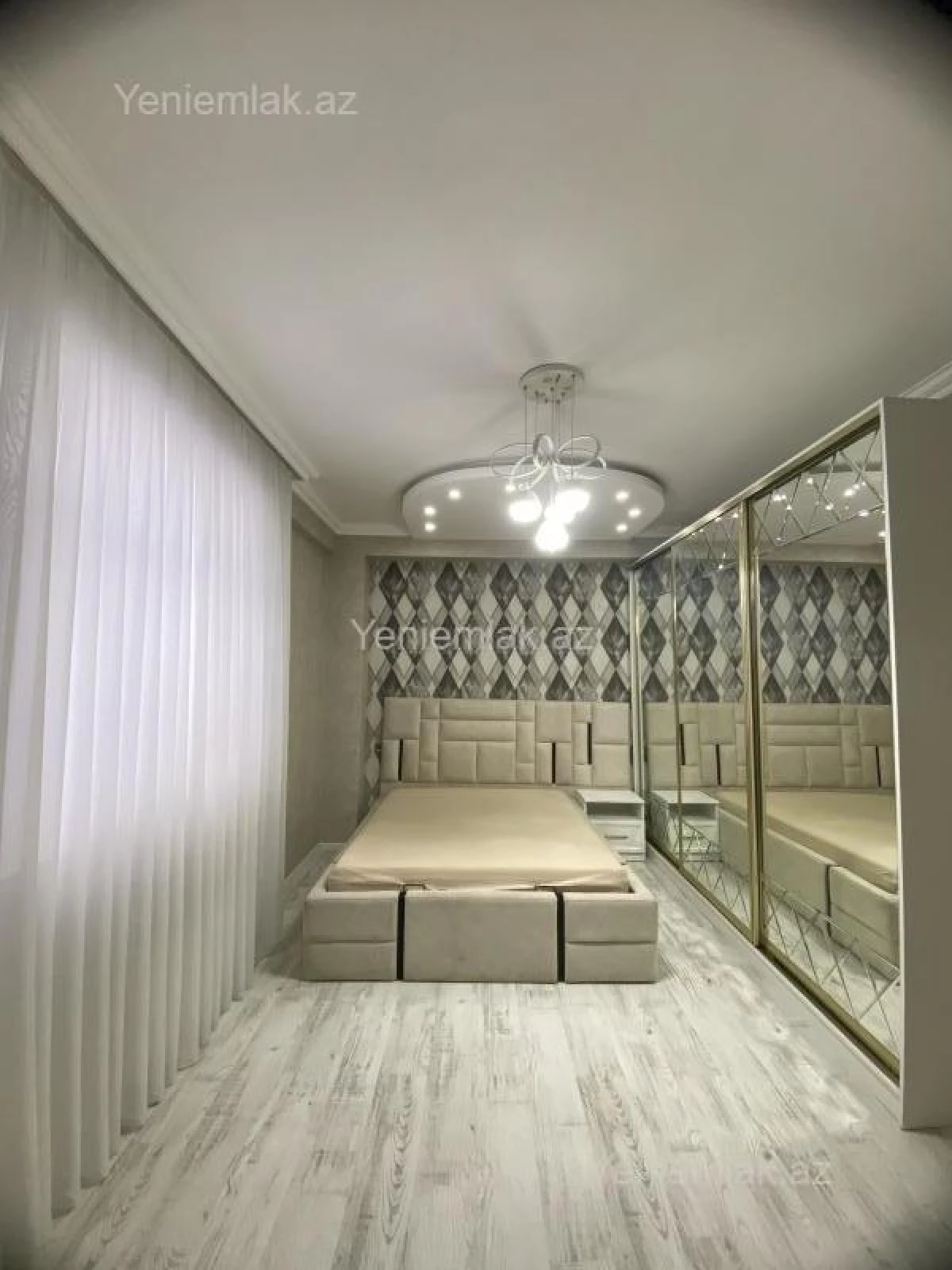 Satılır 2 otaqlı yeni tikili 74 m²