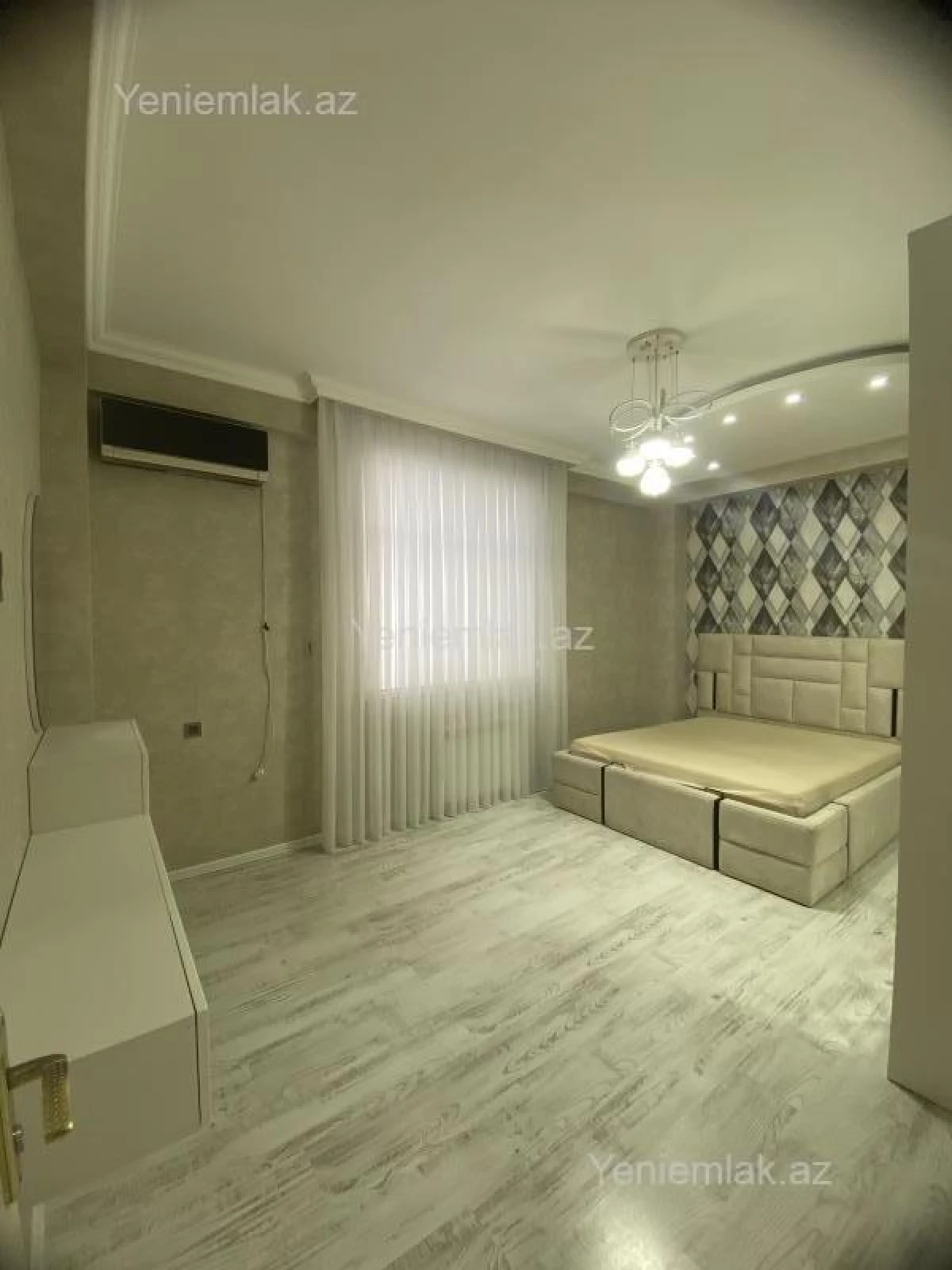 Satılır 2 otaqlı yeni tikili 74 m²