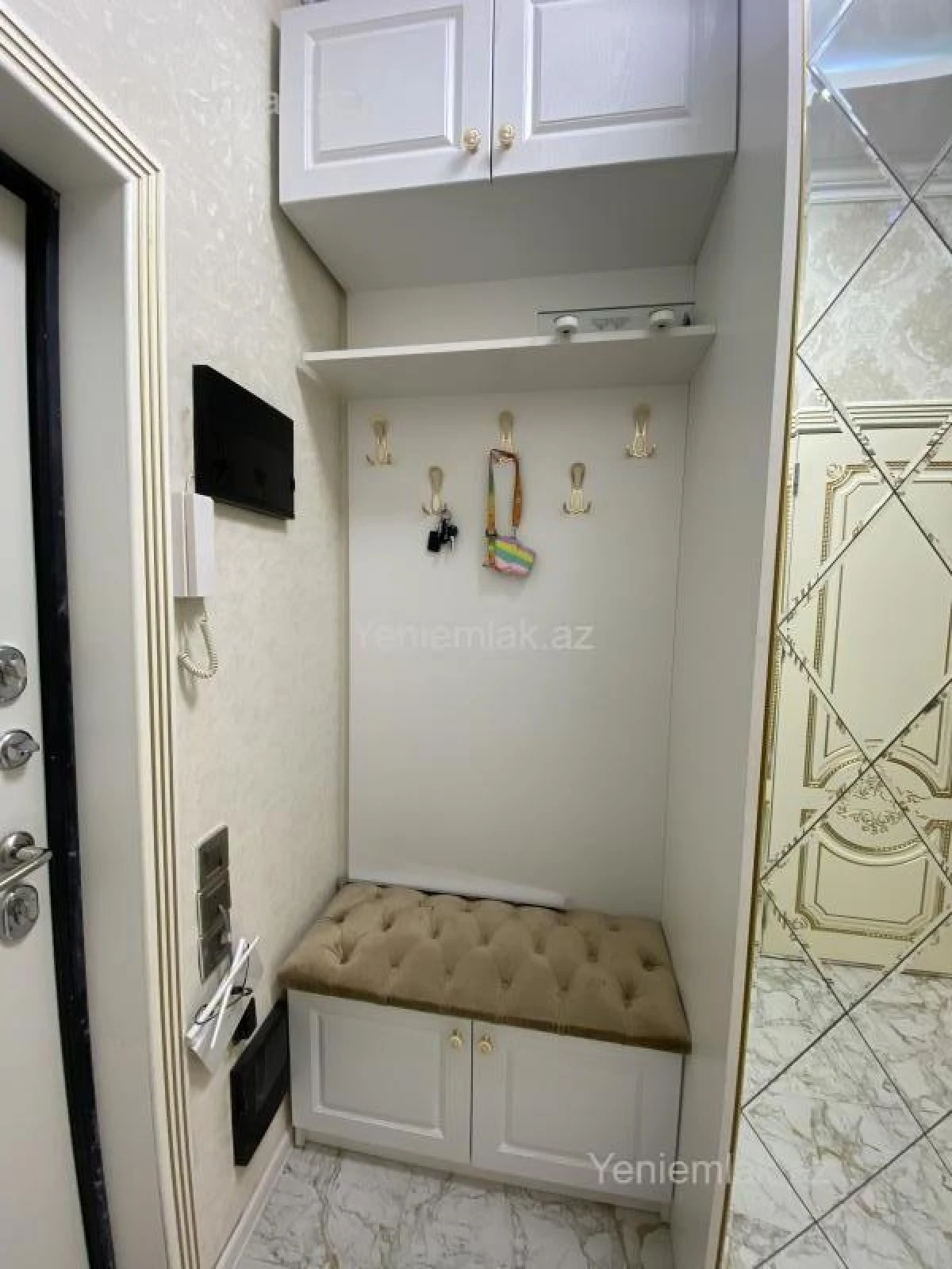 Satılır 2 otaqlı yeni tikili 74 m²