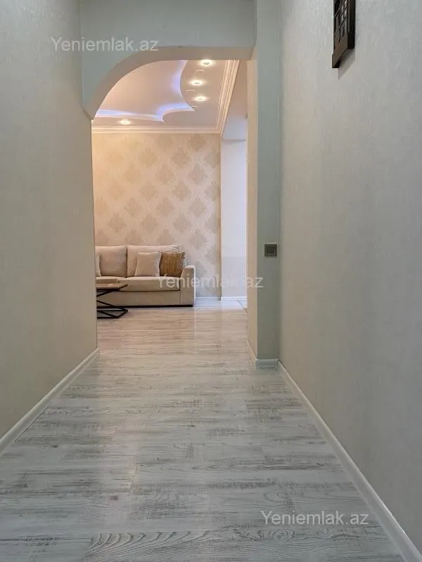 Satılır 2 otaqlı yeni tikili 74 m²