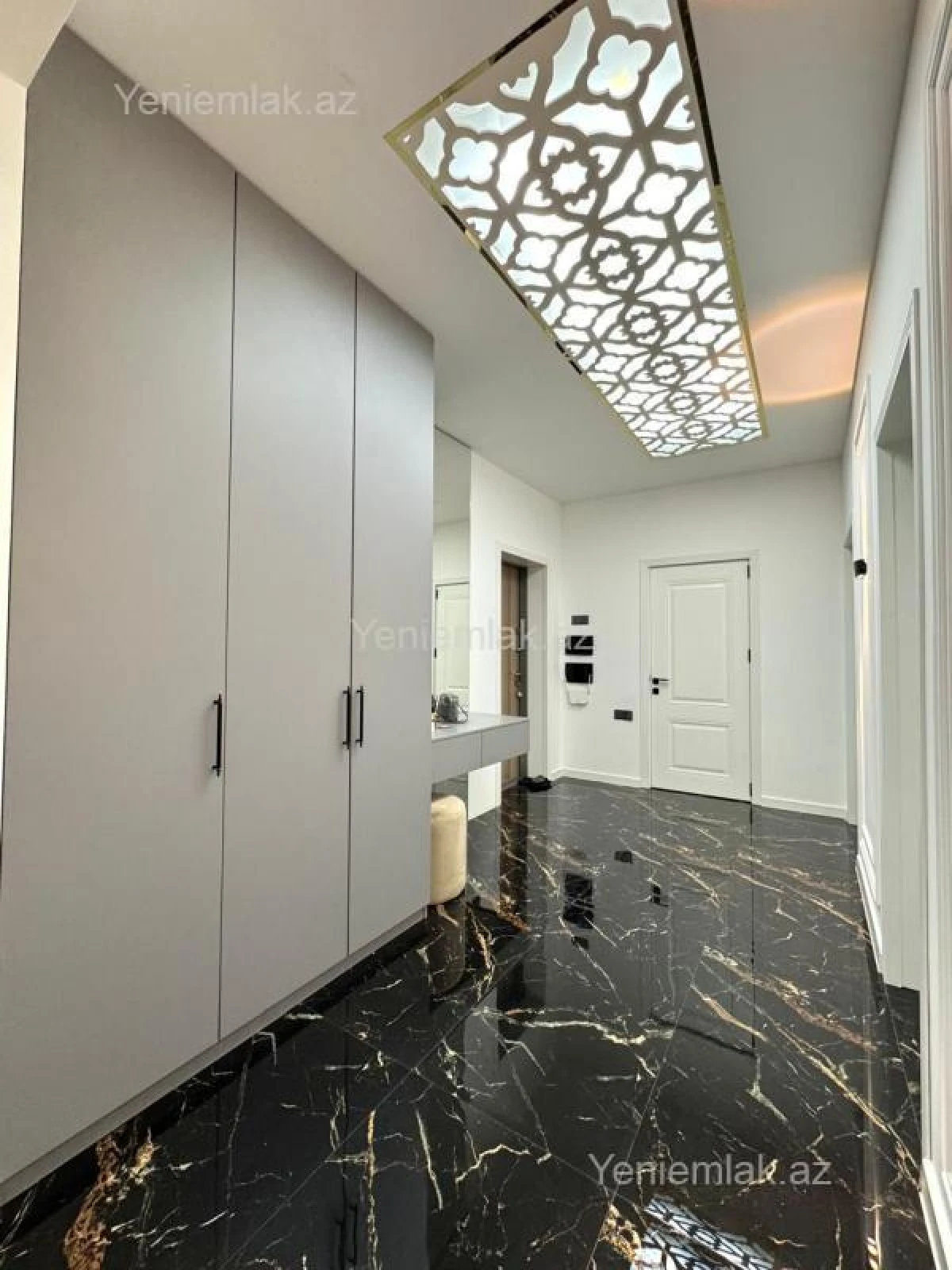 Satılır 3 otaqlı yeni tikili 110 m²