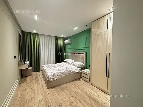 Satılır 5 otaqlı köhnə tikili 135 m²