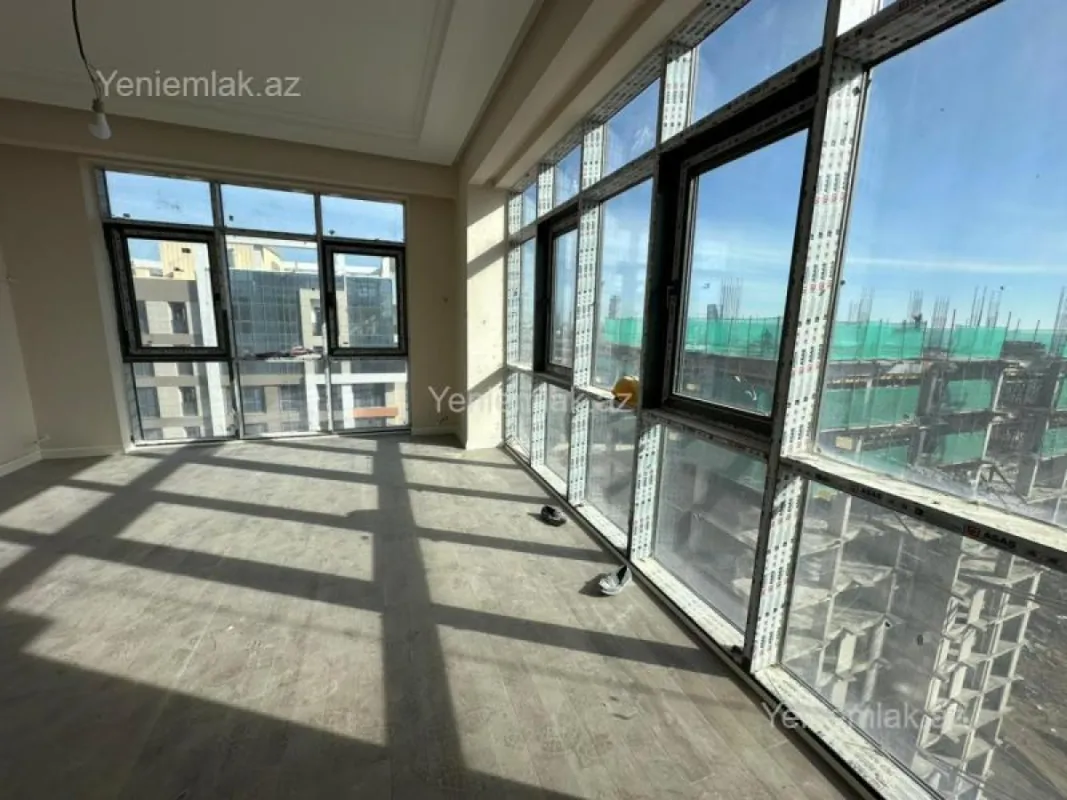 Satılır 3 otaqlı yeni tikili 108 m²