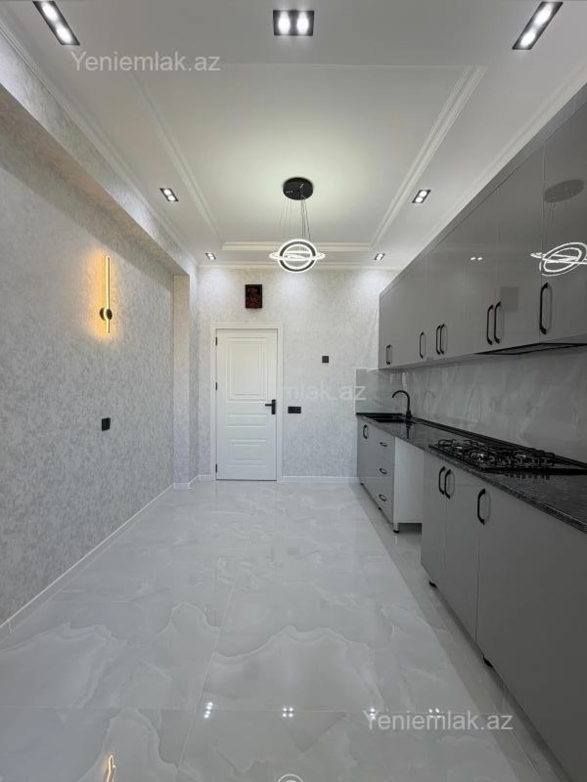 Satılır 3 otaqlı yeni tikili 90 m²