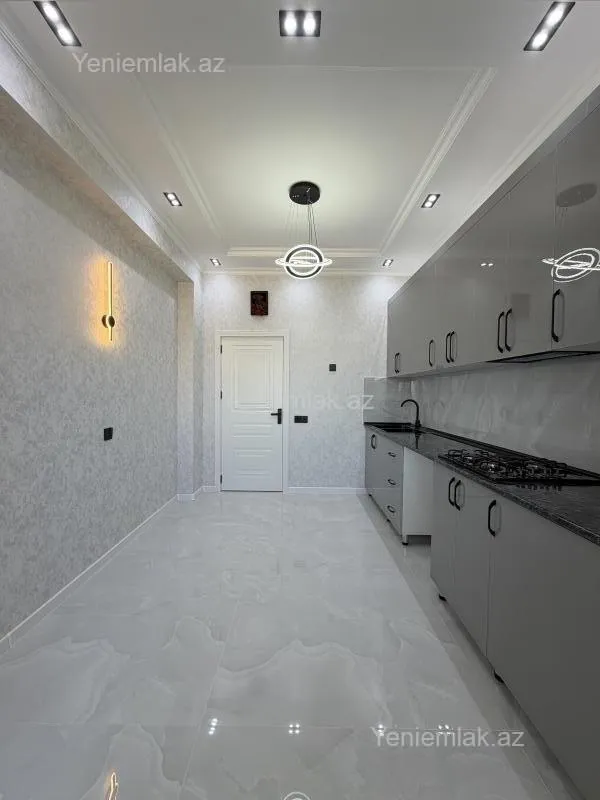 Satılır 3 otaqlı yeni tikili 90 m²