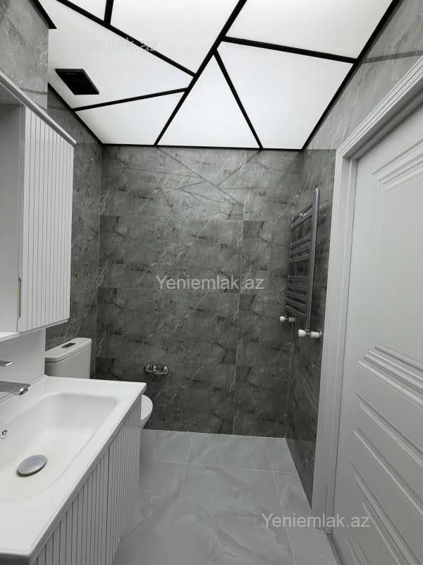 Satılır 3 otaqlı yeni tikili 90 m²