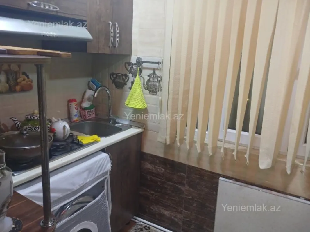Satılır 1 otaqlı köhnə tikili 41.5 m²