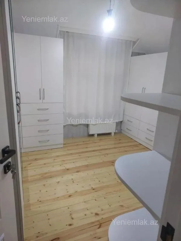 Satılır 6 otaqlı həyət evi 116 m²