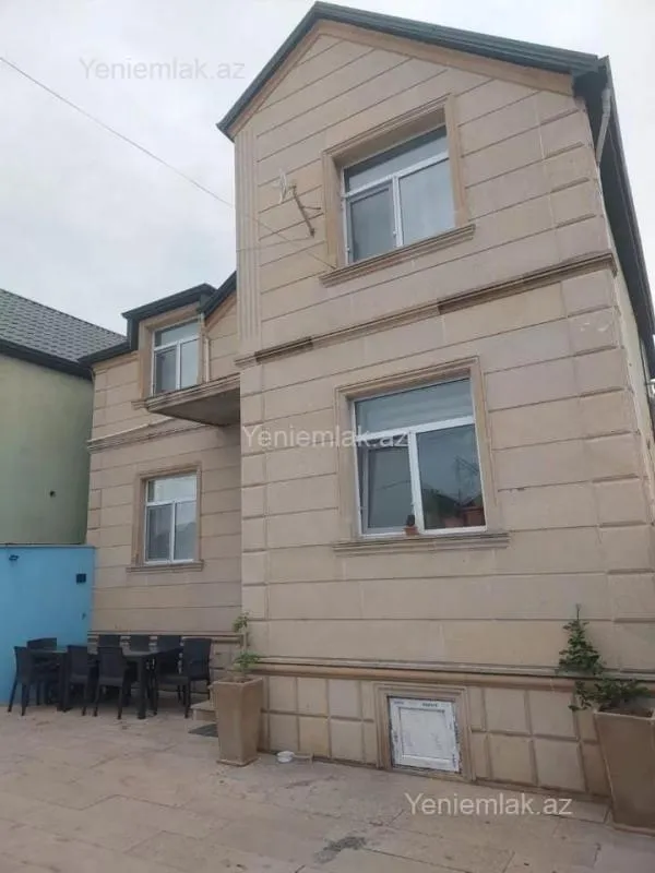 Satılır 6 otaqlı həyət evi 116 m²
