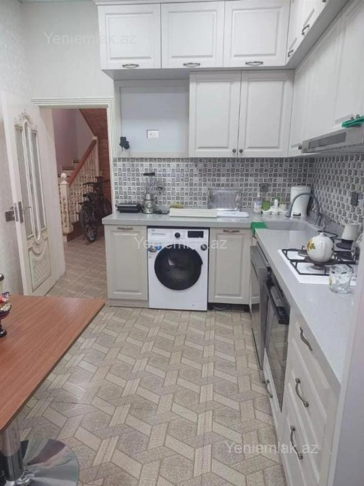 Satılır 6 otaqlı həyət evi 116 m²