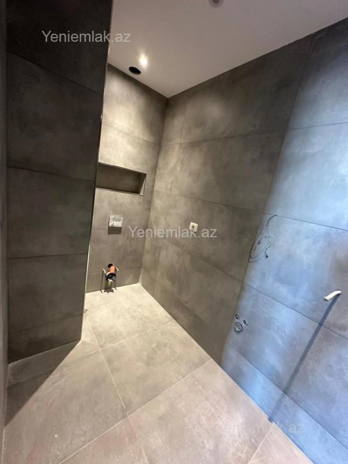 Satılır 4 otaqlı yeni tikili 157 m²