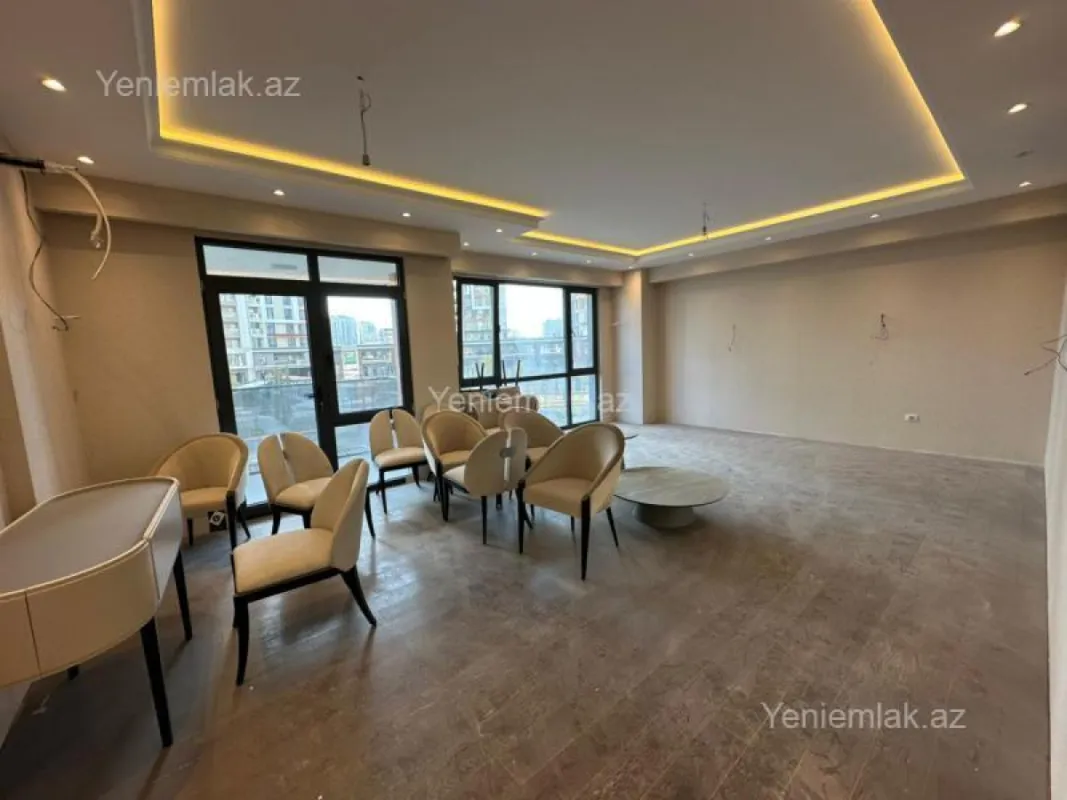 Satılır 4 otaqlı yeni tikili 157 m²