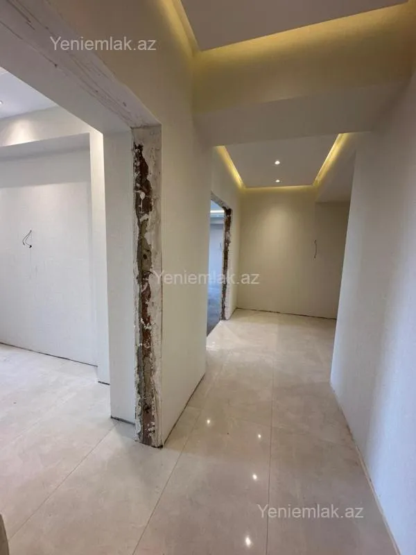 Satılır 4 otaqlı yeni tikili 157 m²