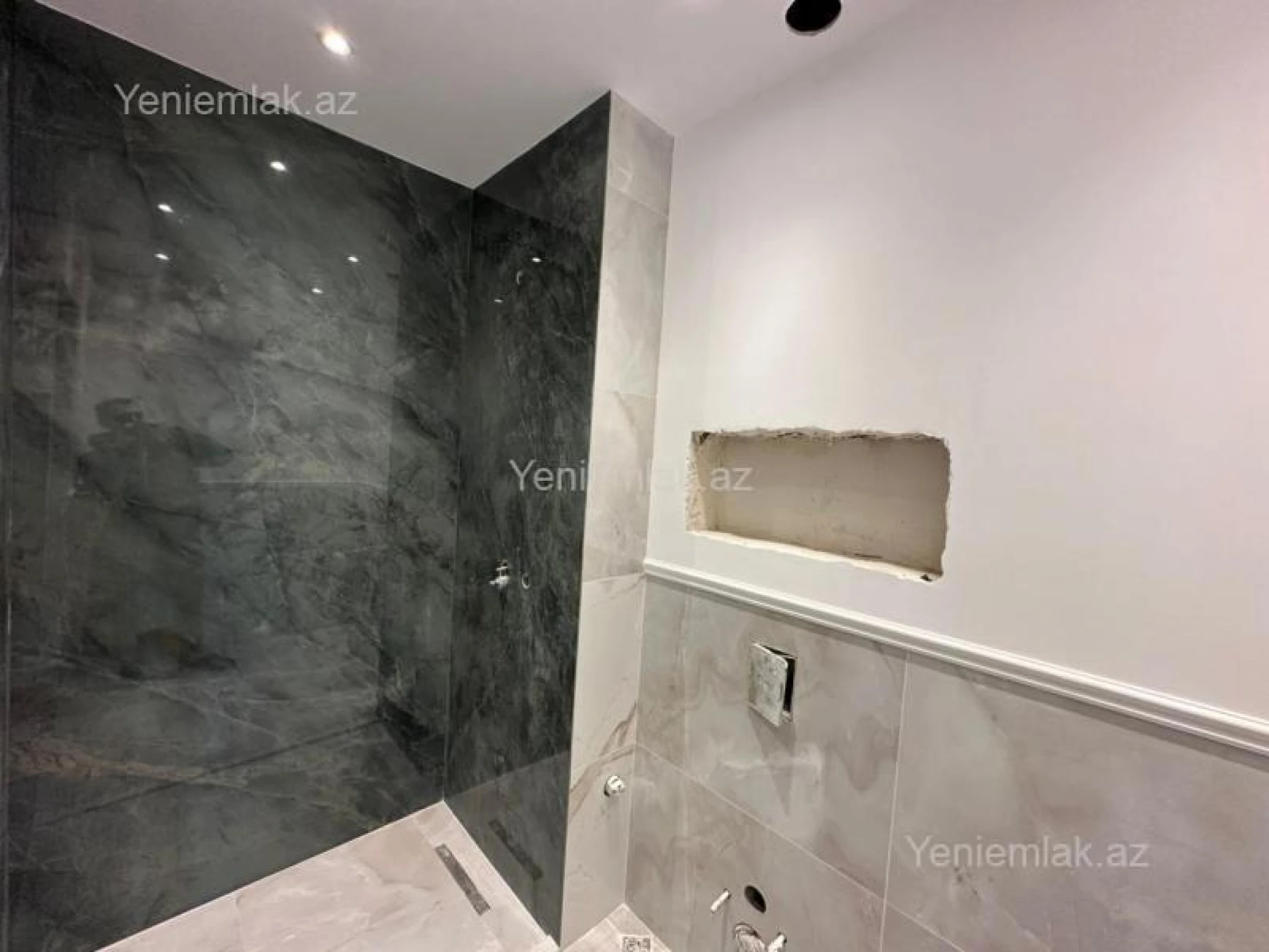 Satılır 4 otaqlı yeni tikili 157 m²