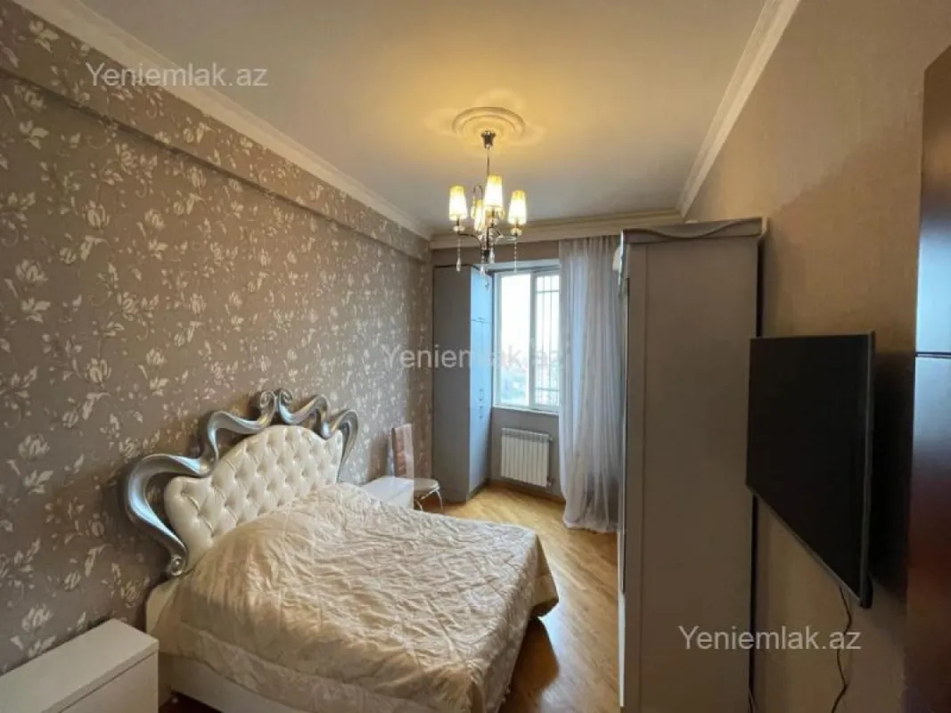 Satılır 3 otaqlı yeni tikili 100 m²