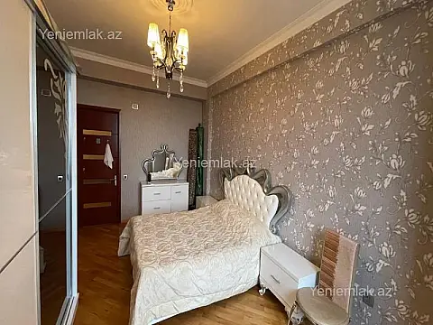 Satılır 3 otaqlı yeni tikili 100 m²