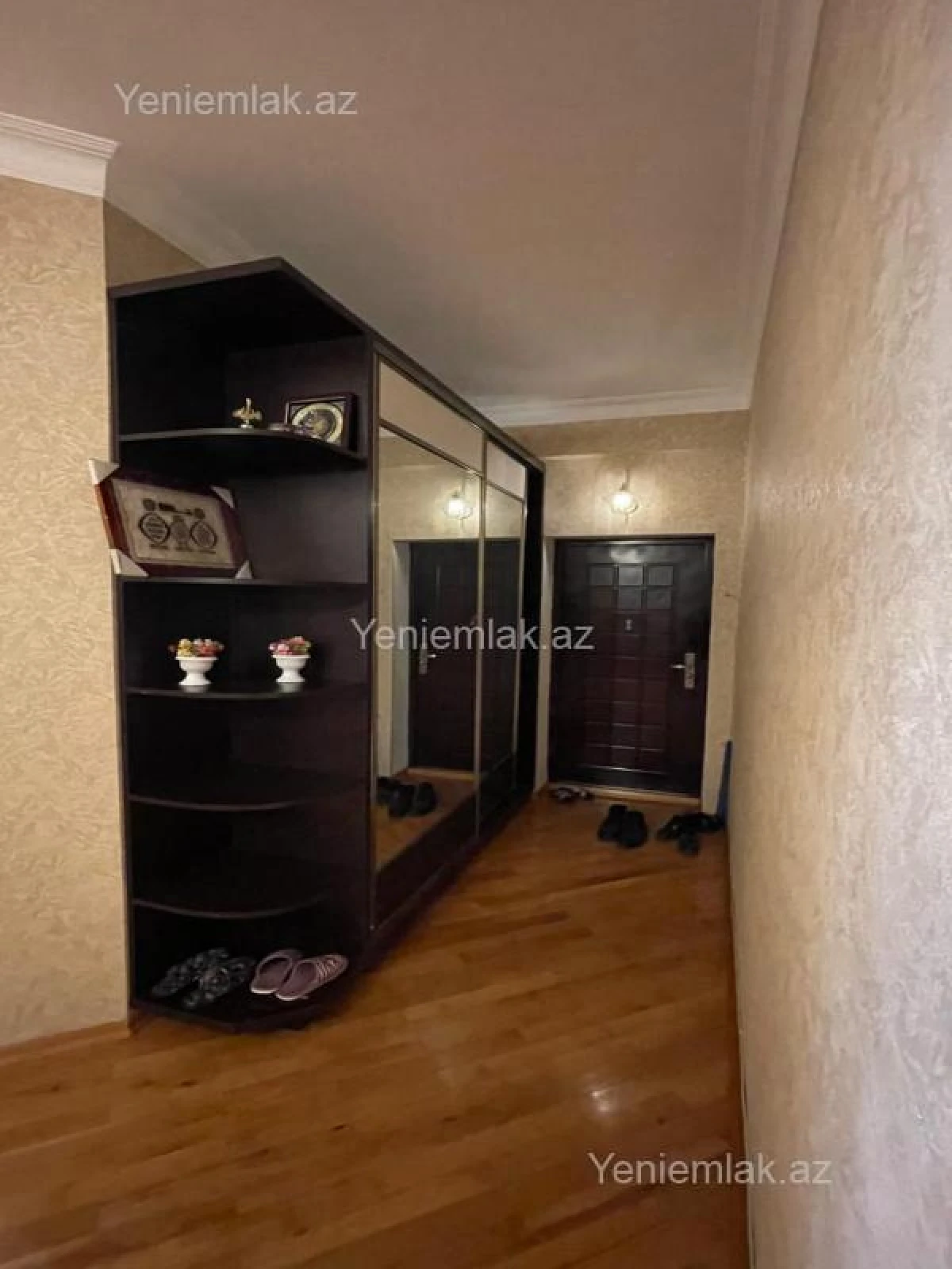 Satılır 3 otaqlı yeni tikili 100 m²